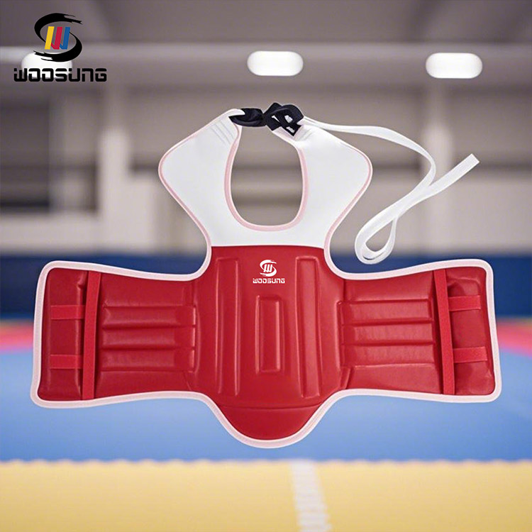 อุปกรณ์ป้องกันหน้าอกเทควันโด